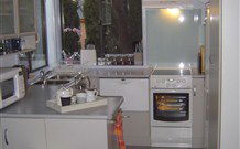 Cockatoo Cottage Pooncarie - Surfers Gold Coast 2