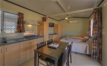 Pilcher Cottage - Surfers Gold Coast 5