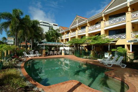 Waterfront Terraces-Cairns - Surfers Gold Coast 1