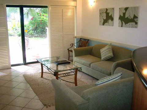 Waterfront Terraces-Cairns - Surfers Gold Coast 2