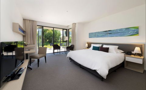 Flinders Hotel - Surfers Gold Coast 8