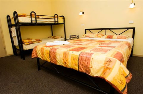 Hobart YHA - Surfers Gold Coast 2