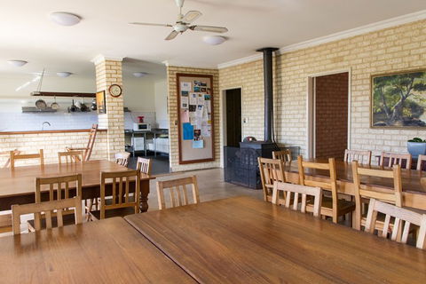 Augusta - Cape Leeuwin YHA - Surfers Gold Coast 1