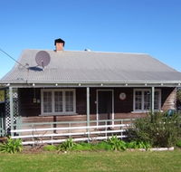 Pemberton YHA - Surfers Gold Coast