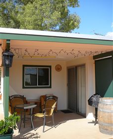 Charleville Bush Caravan Park And Cottage - Surfers Gold Coast 1