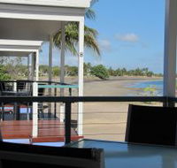 Tropical Beach Caravan Park - Surfers Gold Coast