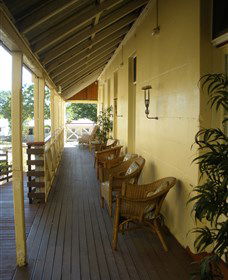 Royal Private Hotel - Surfers Gold Coast 3