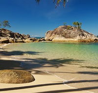 Bedarra Beach House - Surfers Gold Coast