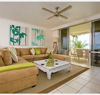 Lagoon 102 - The Beach Shack - Surfers Gold Coast