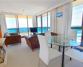 Capricorn One Beachside Apartments - Surfers Gold Coast 2