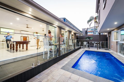 Athena Motel Apartments - Surfers Gold Coast 5