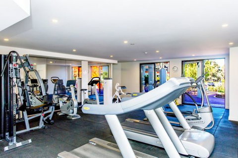 Alpha Canberra Hotel And Apartments - Surfers Gold Coast 4