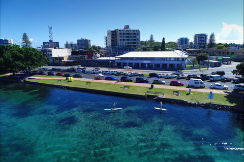 Lakes And Ocean Hotel - Surfers Gold Coast 1