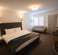 Quays Hotel - Surfers Gold Coast