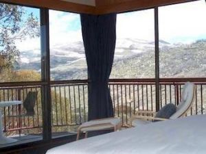 Guthega Inn  - Surfers Gold Coast 0