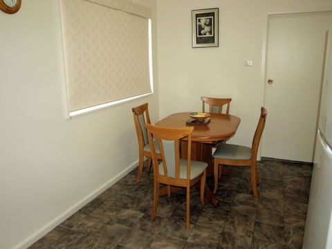 Shamrose Cottage - Surfers Gold Coast 7