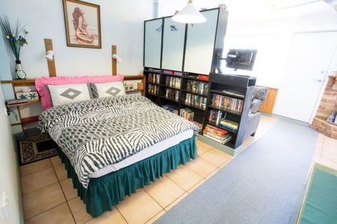 Dunes Cottage - Surfers Gold Coast 0