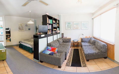 Dunes Cottage - Surfers Gold Coast 1