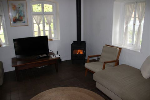 Bethany Reserve Cottage - Surfers Gold Coast 1