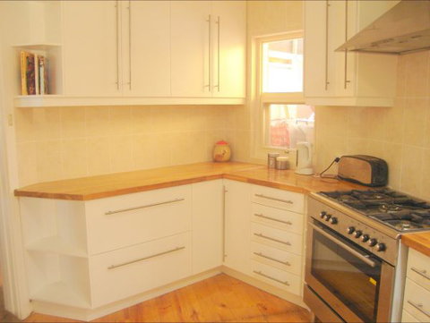 Christies Cottage For Holidays And Relocations. - Surfers Gold Coast 3