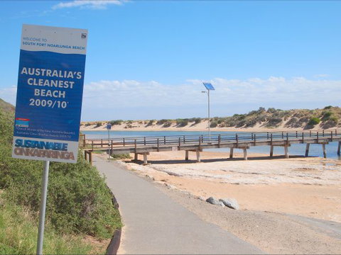 Christies Cottage For Holidays And Relocations. - Surfers Gold Coast 5