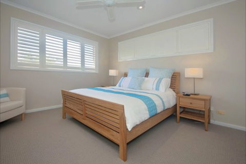 Moy At Nelson Bay - Surfers Gold Coast 3