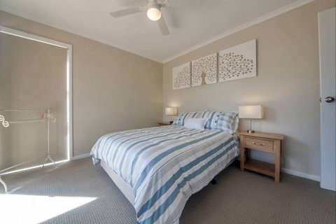 Moy At Nelson Bay - Surfers Gold Coast 5