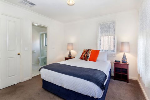 Phoenix House - Ballarat Townhouses - Surfers Gold Coast 4