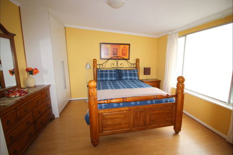 Christies Cottage For Holidays And Relocations. - Surfers Gold Coast 15
