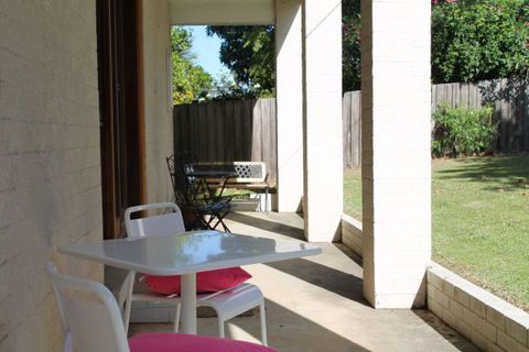 Seaside Apartment - Surfers Gold Coast 2