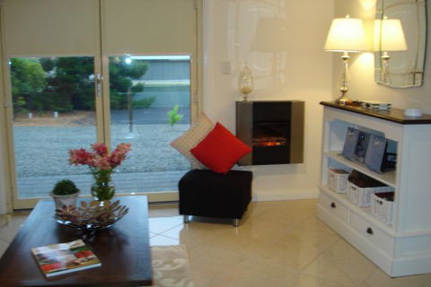 Auburn Pavilions - Surfers Gold Coast 2