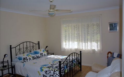 Sandy Lake Farm Stay Accommodation Gingin WA - Surfers Gold Coast 3