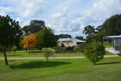 Sandy Lake Farm Stay Accommodation Gingin WA - Surfers Gold Coast 9