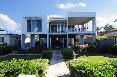 Aqua Leaf Apartment - Surfers Gold Coast 2