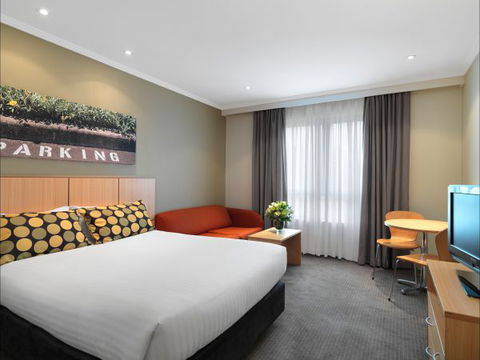 Travelodge Hotel Macquarie North Ryde Sydney - Surfers Gold Coast 0