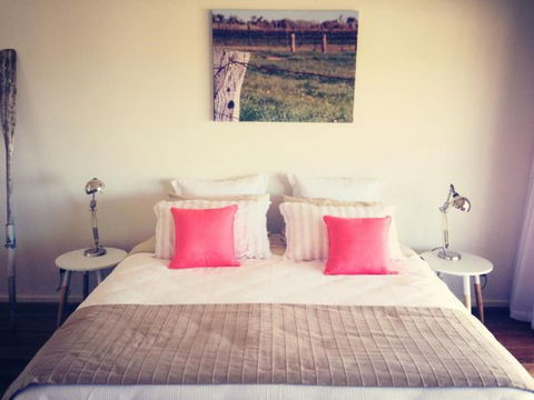 Vintage Oar Holiday House - Surfers Gold Coast 2