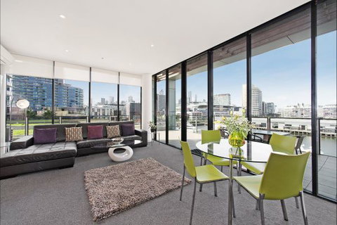Docklands Private Collection Of Apartments Melbourne - Surfers Gold Coast 0