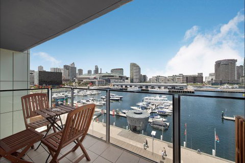 Docklands Private Collection Of Apartments Melbourne - Surfers Gold Coast 4