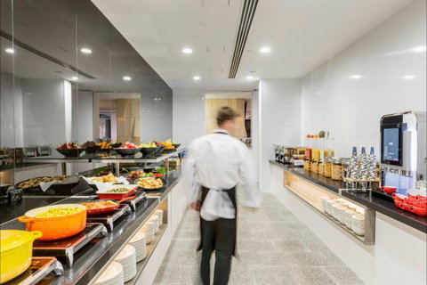 Ibis Adelaide - Surfers Gold Coast 3