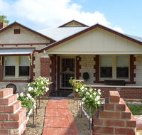Two Cow Cottage Bed and Breakfast - Surfers Gold Coast
