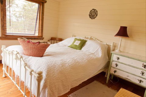 Peach Tree Cabin - Surfers Gold Coast 3