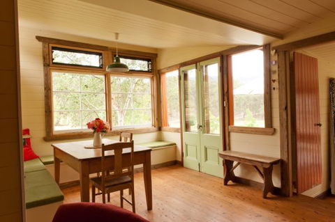 Peach Tree Cabin - Surfers Gold Coast 6