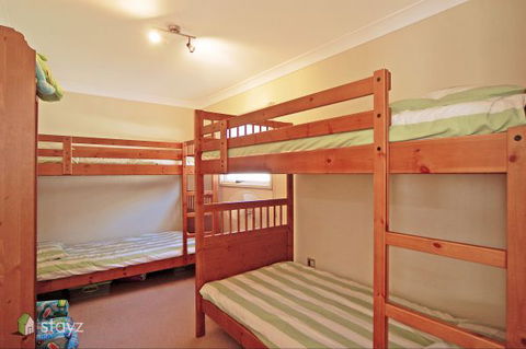 Hayes Beach House - Surfers Gold Coast 4