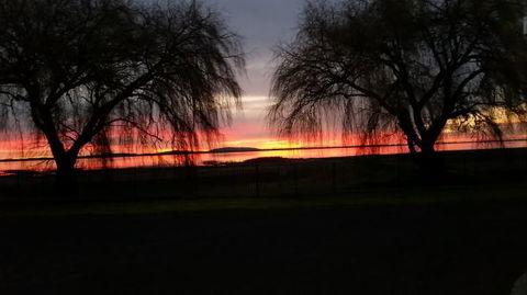 Lake Colac Caravan Park - Surfers Gold Coast 3