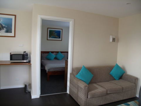 Lake Colac Caravan Park - Surfers Gold Coast 7