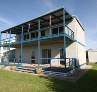 LJ Hooker Goolwa Holiday Rentals - 25 Barrage Road Goolwa South - Surfers Gold Coast