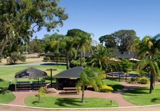 Sportsmans Inn Motel - Surfers Gold Coast 3