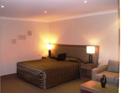 Parkes Int Motor Inn - Surfers Gold Coast 1