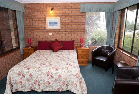 Anchor Bay Motel - Surfers Gold Coast 2