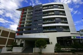 Tribeca Apartments - Surfers Gold Coast 0